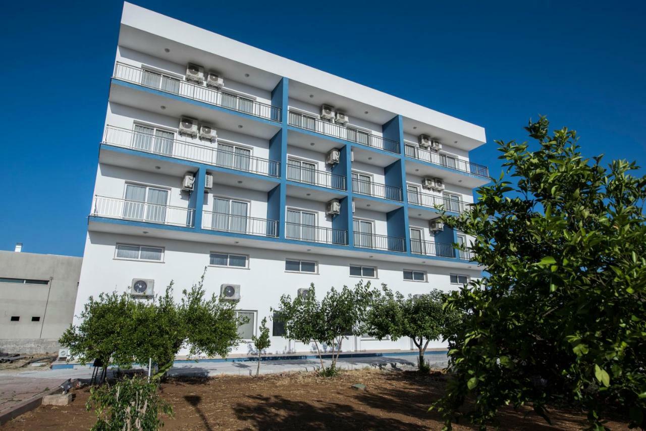 Deniz Airport Suites Nicosia Exterior photo